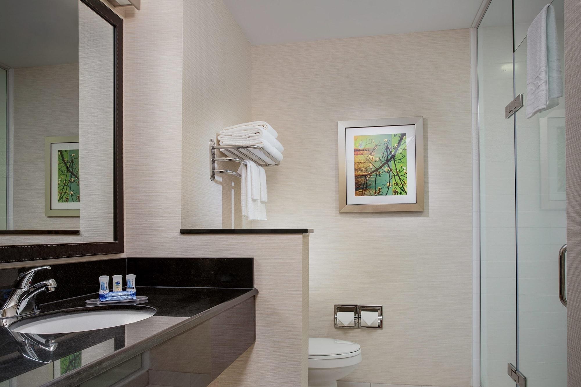 Hotel Fairfield & By Marriott